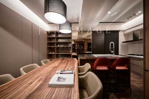 廣島橡木--張彥鋒設計師