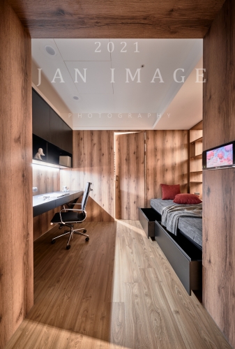 廣島橡木--張彥鋒設計師