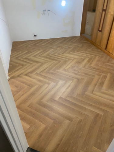 V系列-浮雕橡木